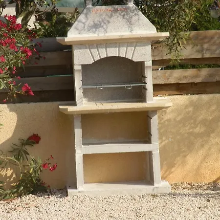 Villa Elina Villa *